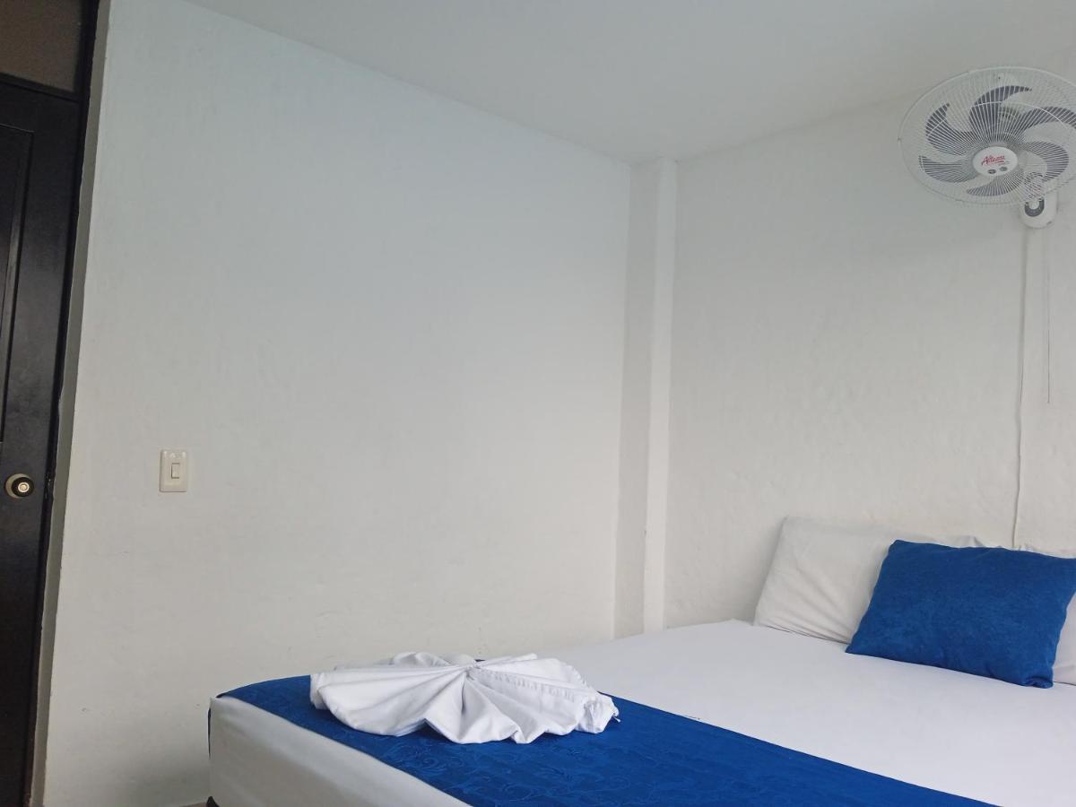 Blue Star Hotel Melgar Esterno foto