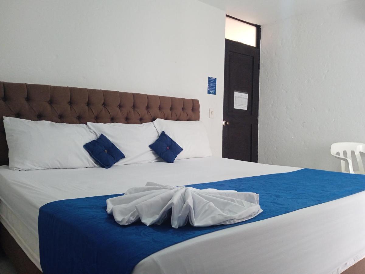 Blue Star Hotel Melgar Esterno foto