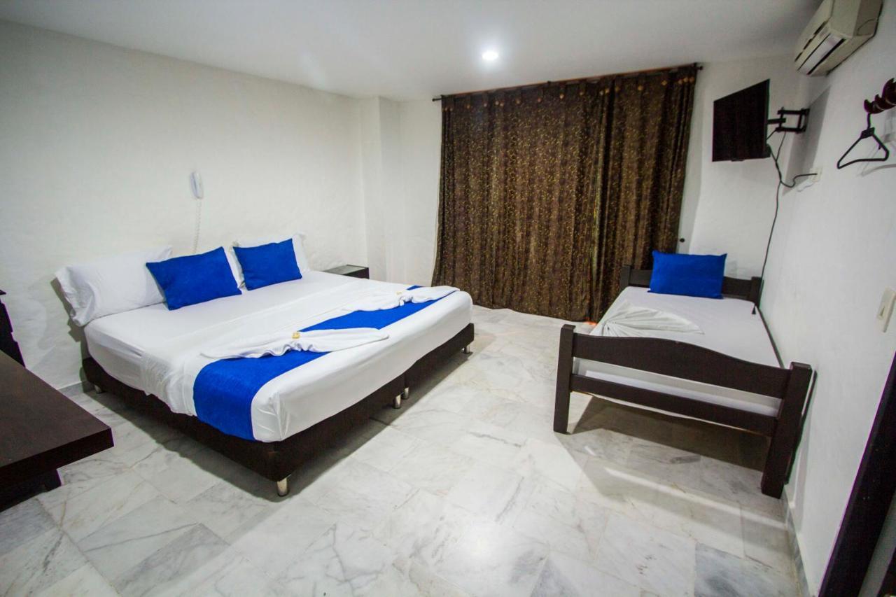 Blue Star Hotel Melgar Esterno foto